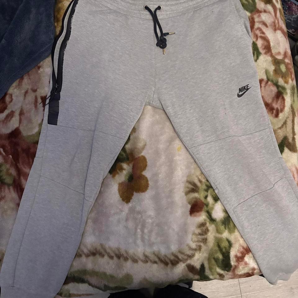 Grey Nike Tech Sweats Bf6d