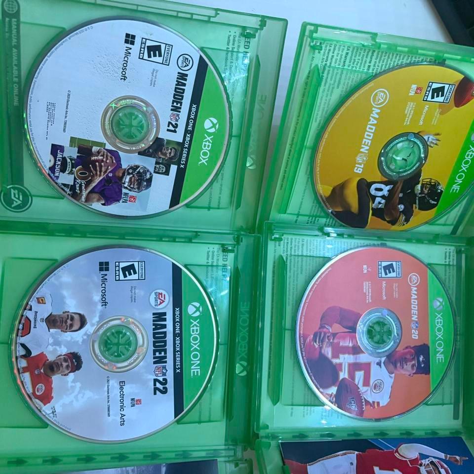 Bundle Of 8 Xbox Games 3