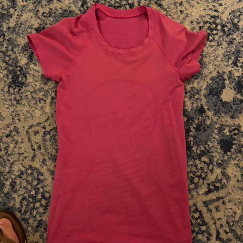 Sonic Pink Lululemon Size 4 3252