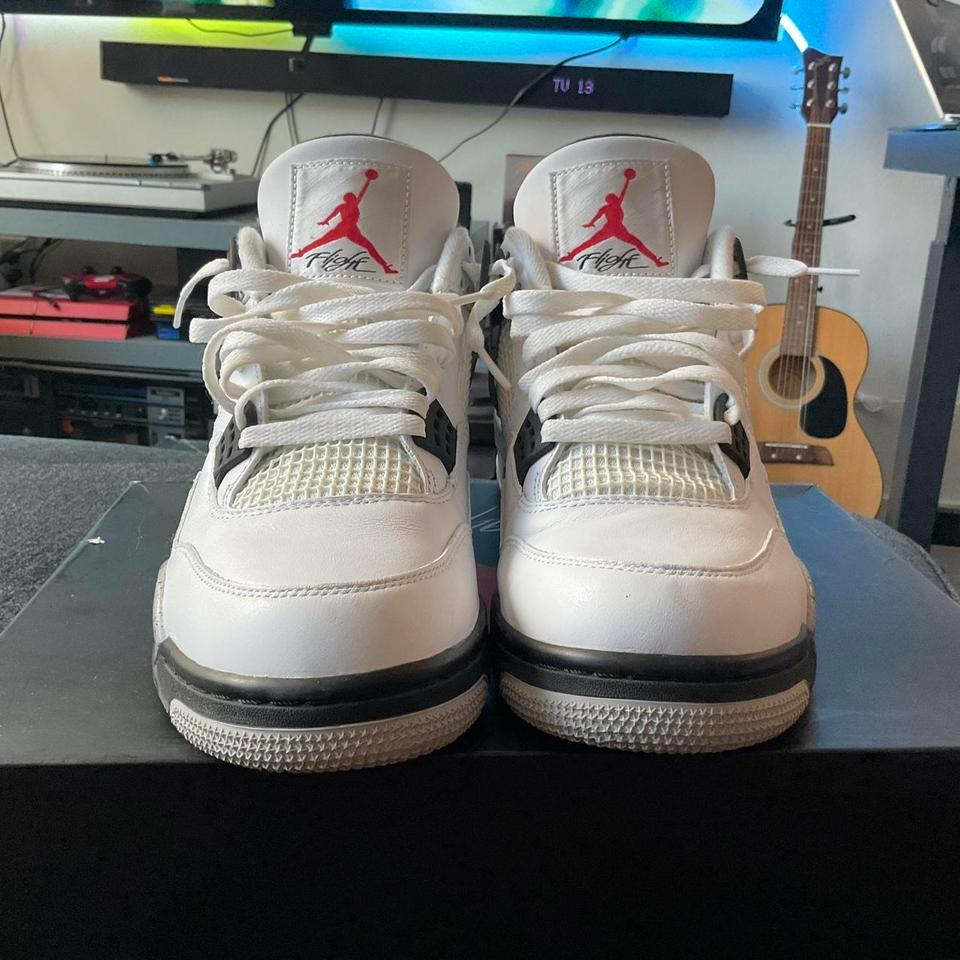 2016 Air Jordan 4 Retro