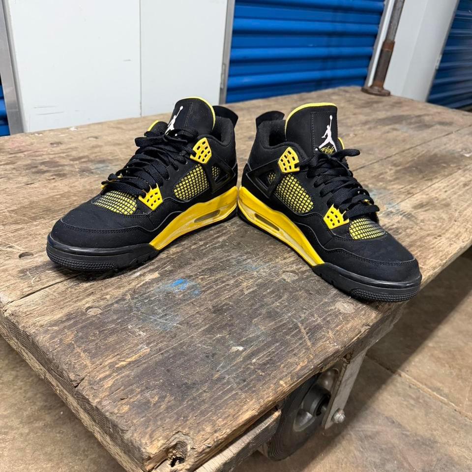 Air Jordan 4 Retro Thunder D255 3