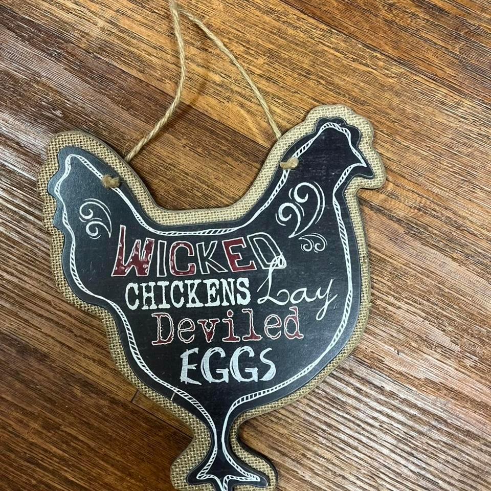 Wicked Chickens Lay Deviled Eggs B738