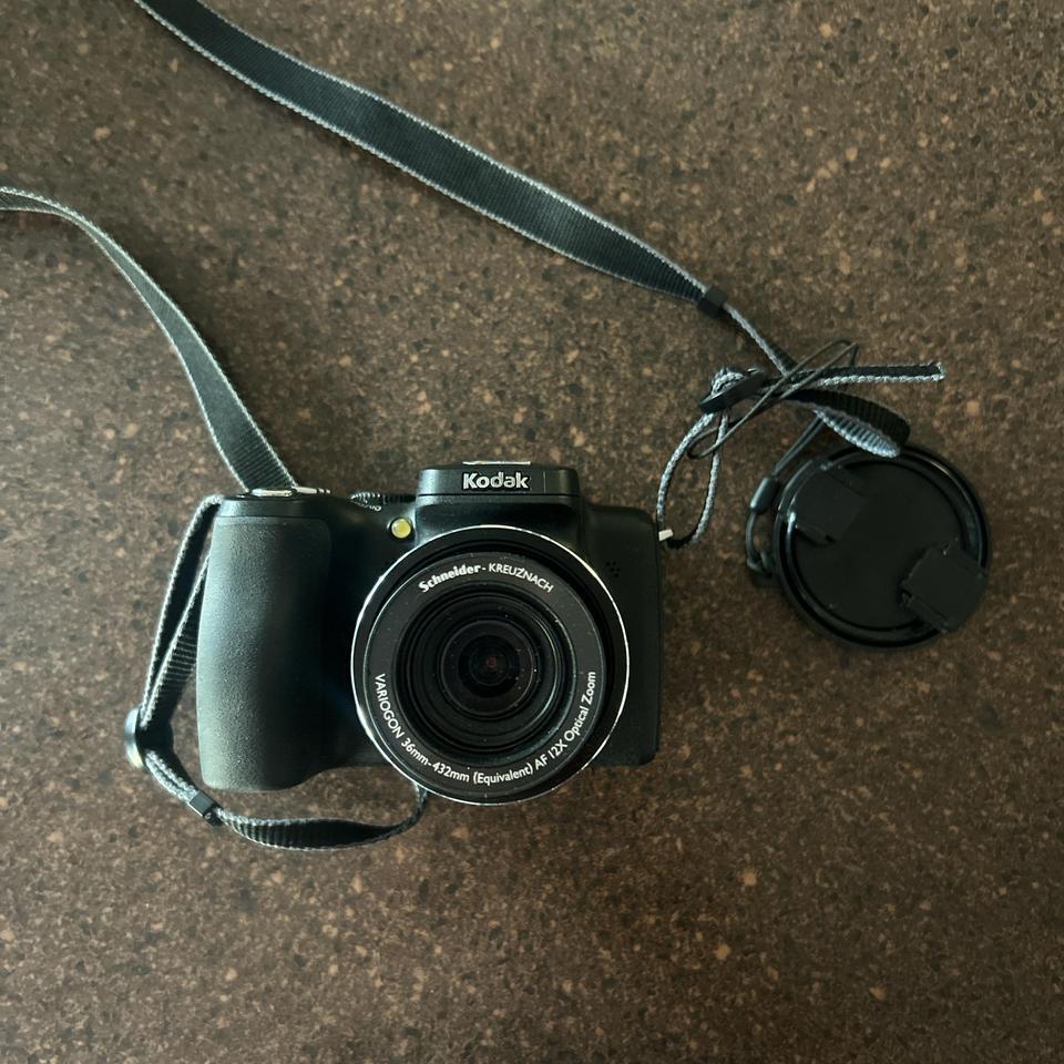 High Definition Kodak Easy Share E5b6