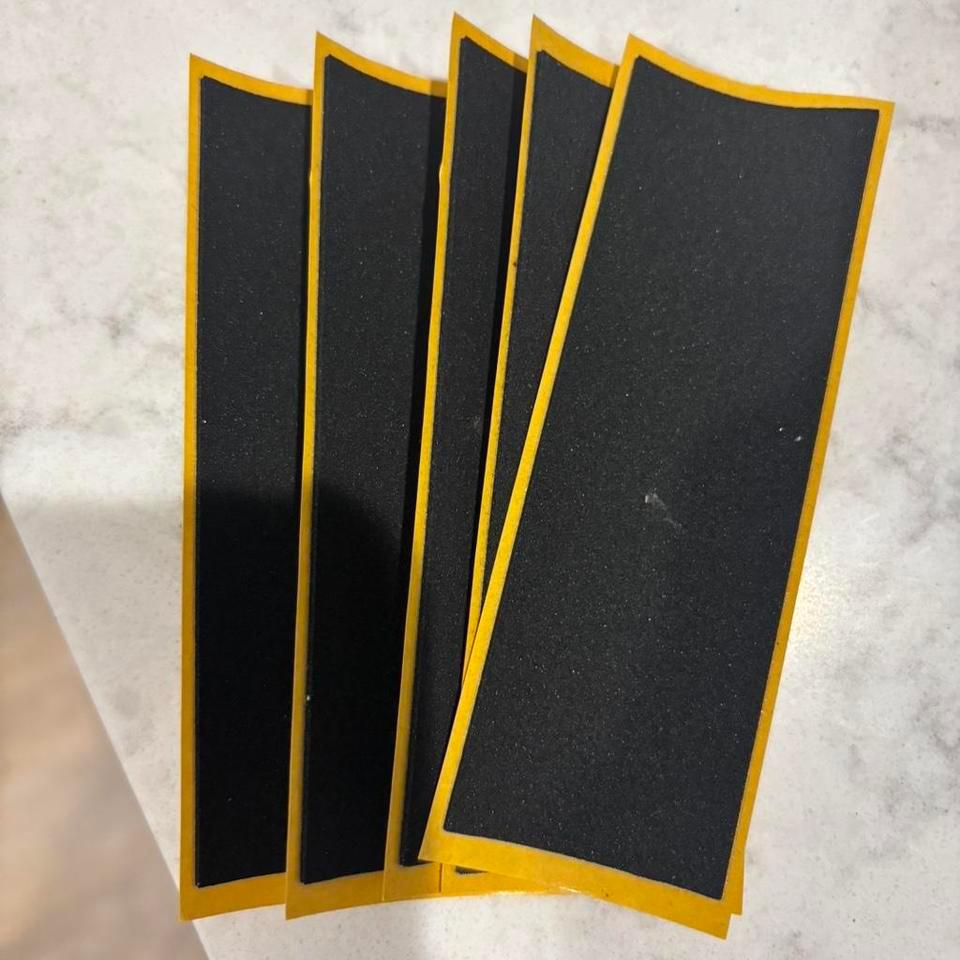 Black Yellow Skateboard Grip 529b