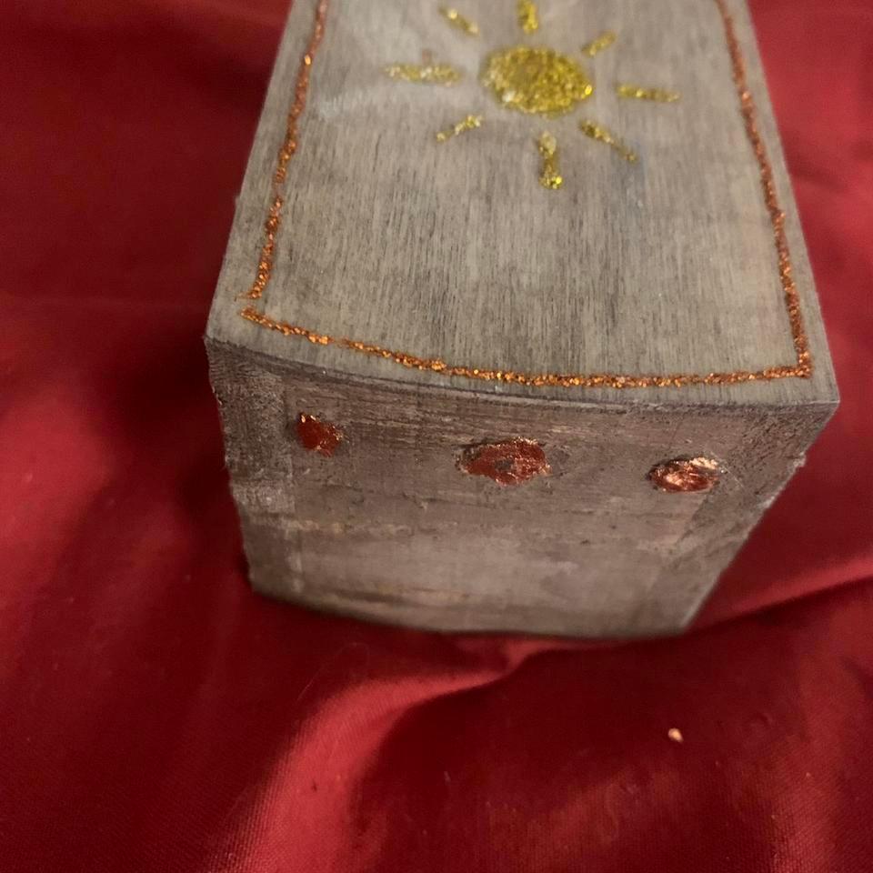 Hand Painted Chest With Crystal 6adb 3
