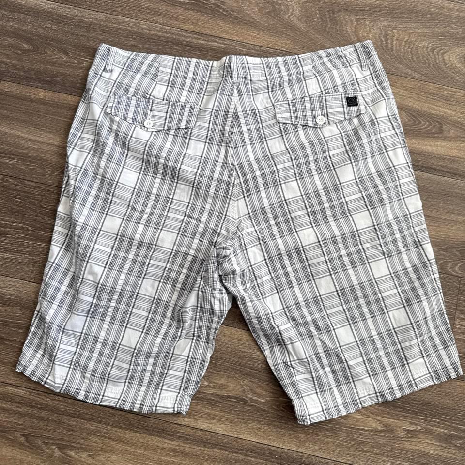 Calvin Klein Mens Shorts Ea31 3