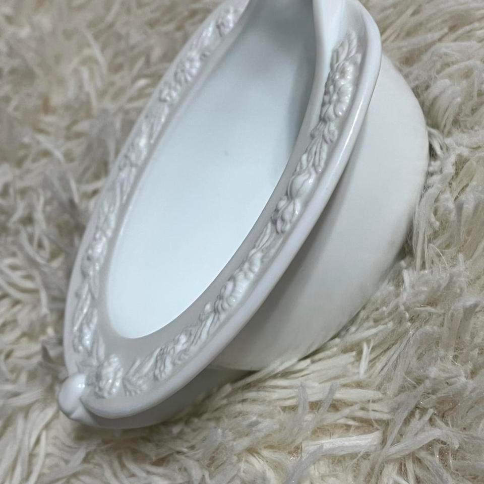 White Ceramic Gravy Boat With 1f16 2