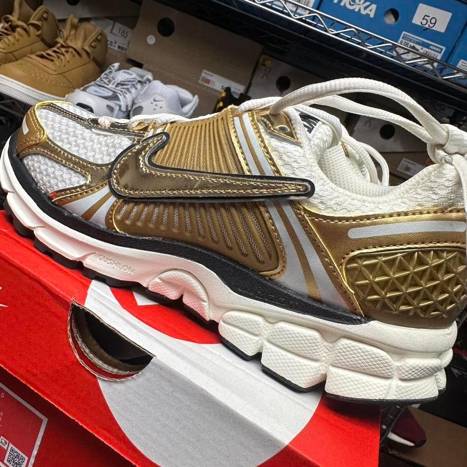 Nike Zoom Vomero 5 Size 588b 3