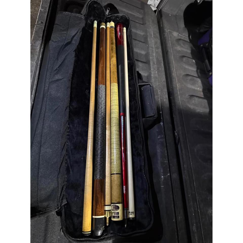 Pool Cue Bundle W Cuetec 7b0d