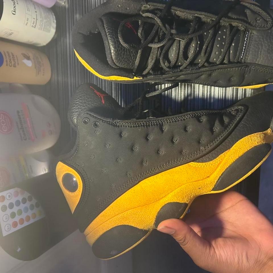 Lightly Worn Jordan 13 Black Bd2f