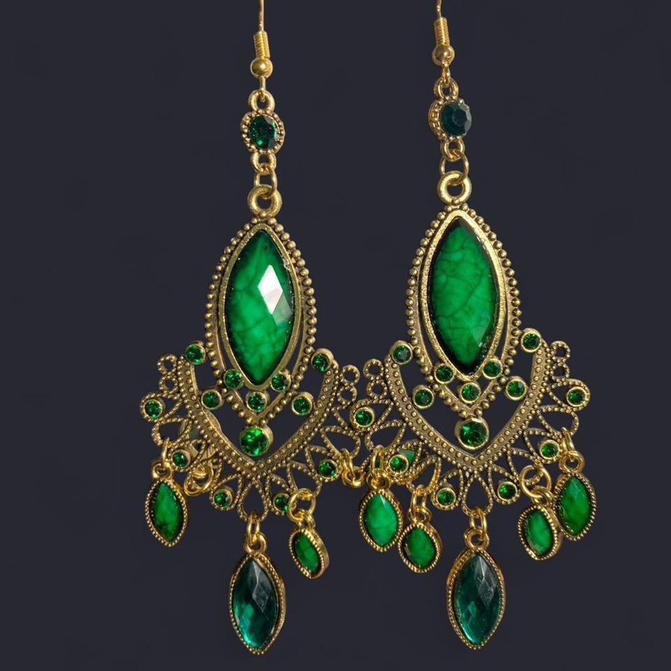235 Green And Gold Tone 32b5
