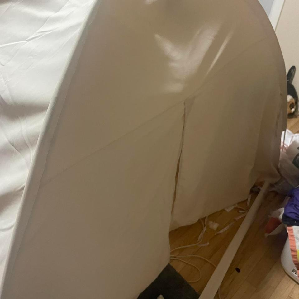 White Pop Up Tent For 3