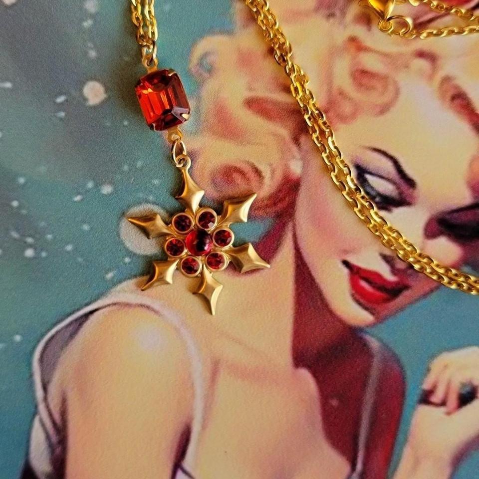 Vintage Red Garnet Frosted Crystal 2