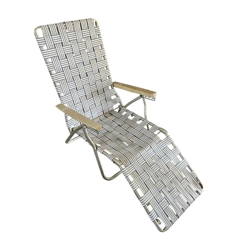 Vtg Aluminum Webbed Folding Lawn 5a22