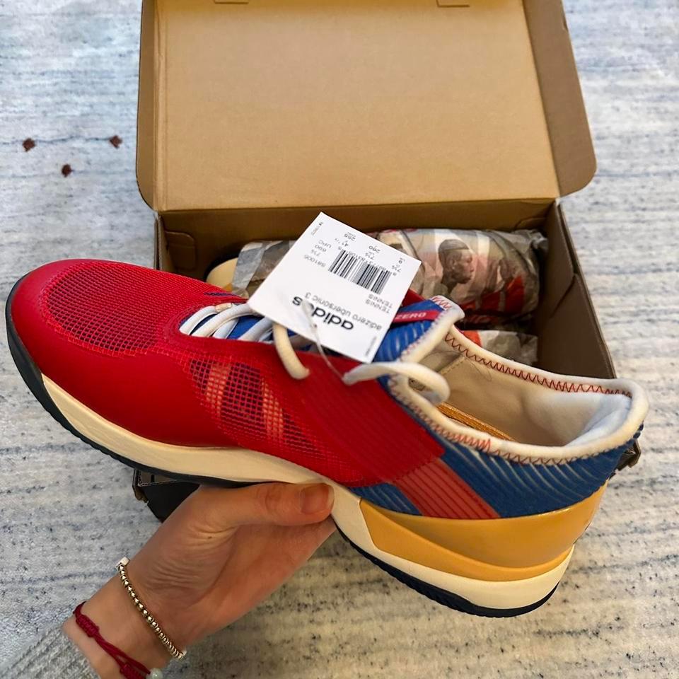 New In Box Adidas Court 3