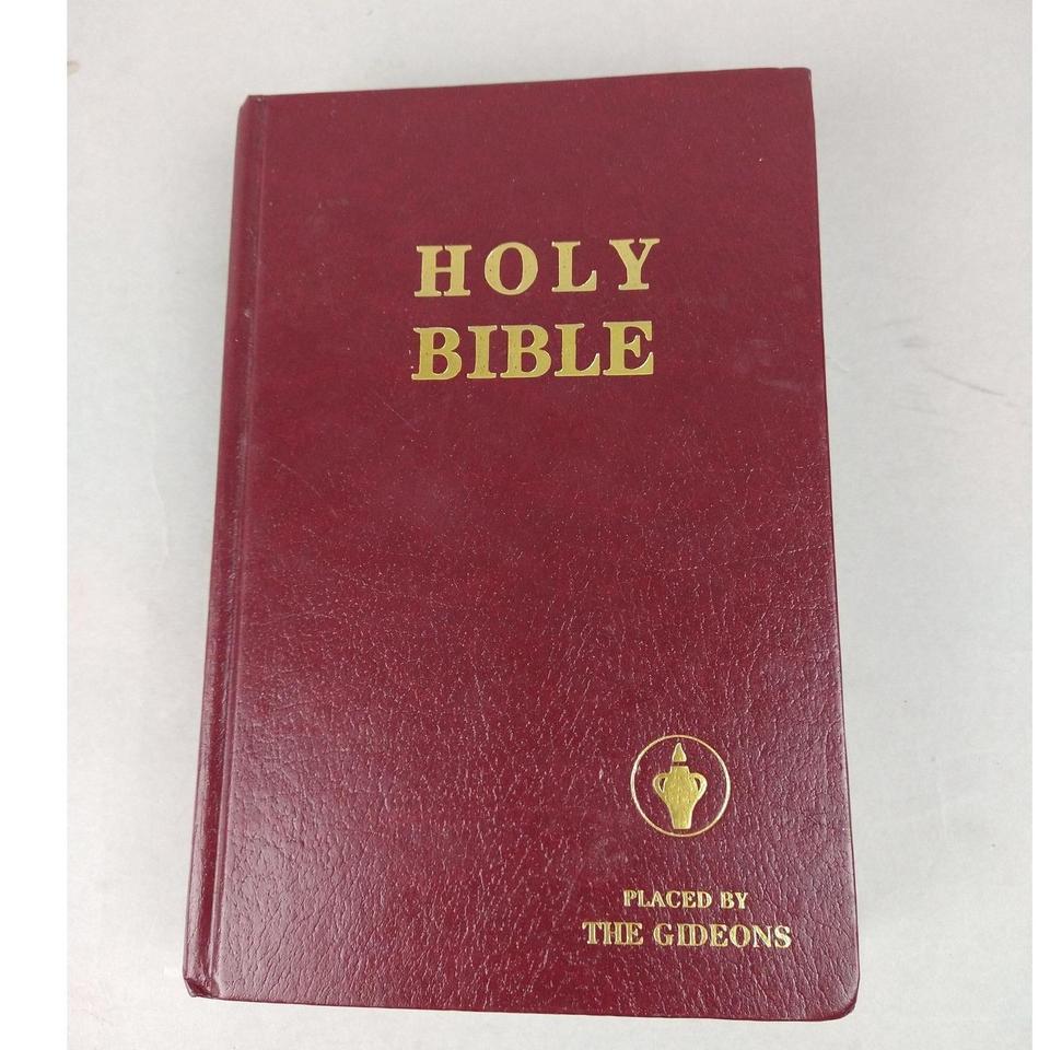 The Holy Bible Nkjv Gideons F87e