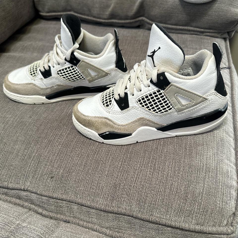 Air Jordan 4 Retro Military F10a 3