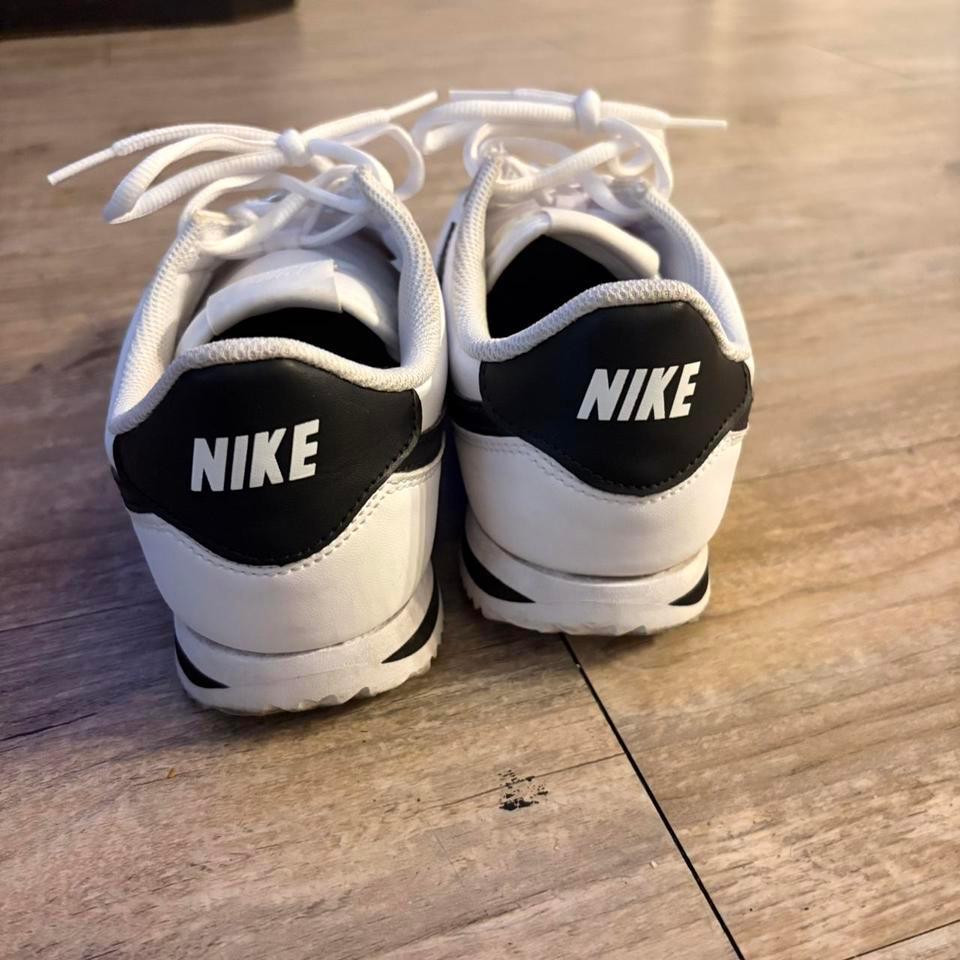 Nike Cortez White Sneakers Classic 8711 3
