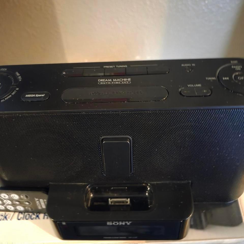 Sony Icf C1ip Dream Machine Amfm 8