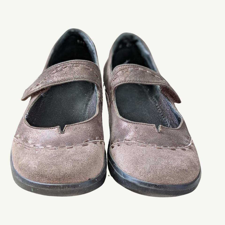 Adorable Brown Leather Mary Janes 3