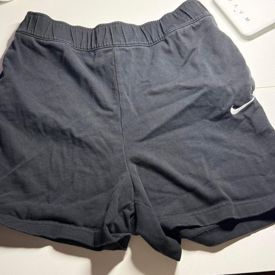 Nike Grey Shorts Size M E492
