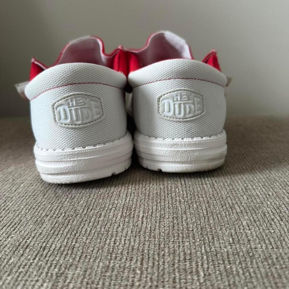Hey Dude Red And White 1bf4 4