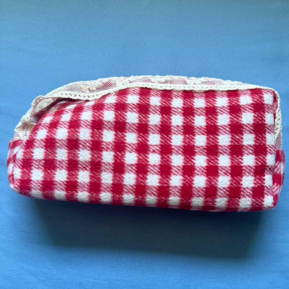 Hello Kitty Red Gingham Picnic C615 2