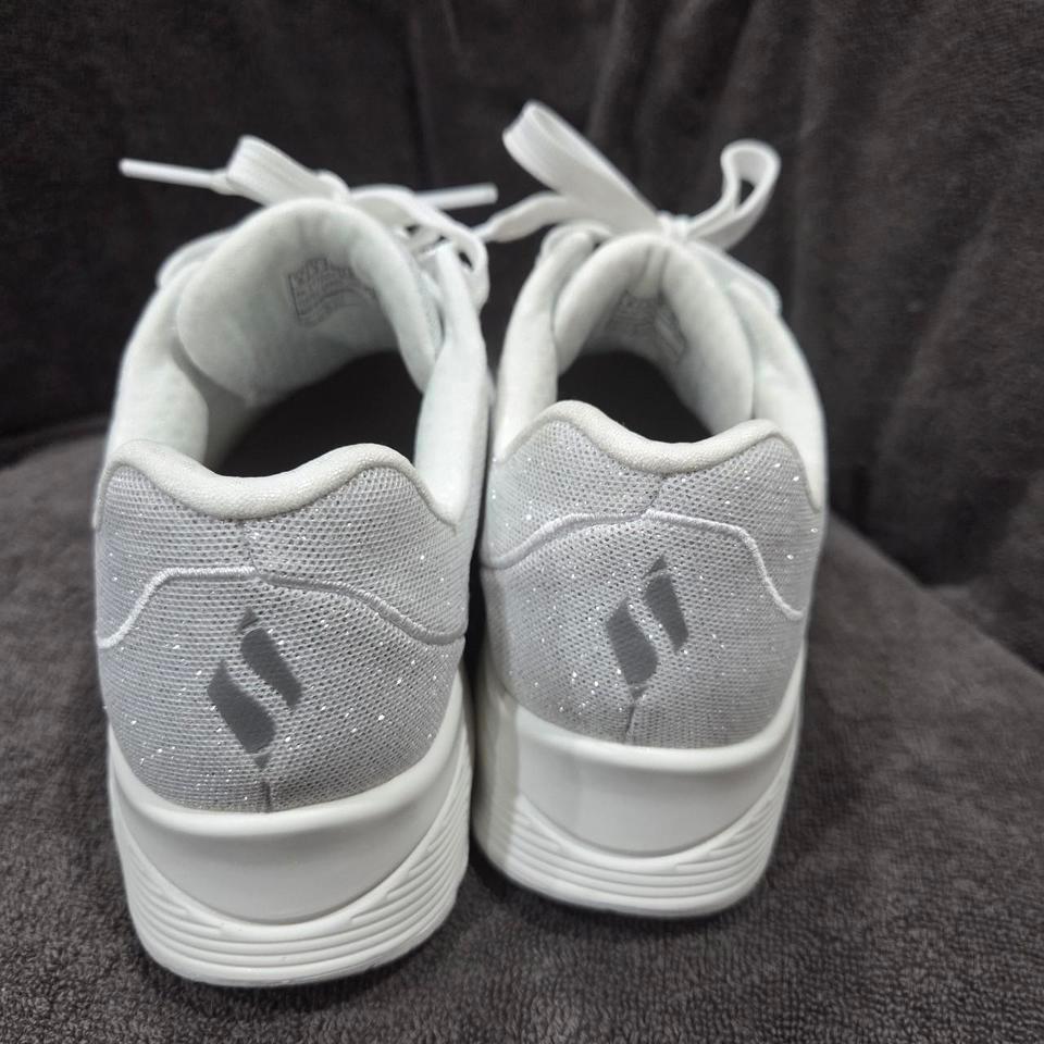 White Grey Silver Glitter Skechers 7c04 4