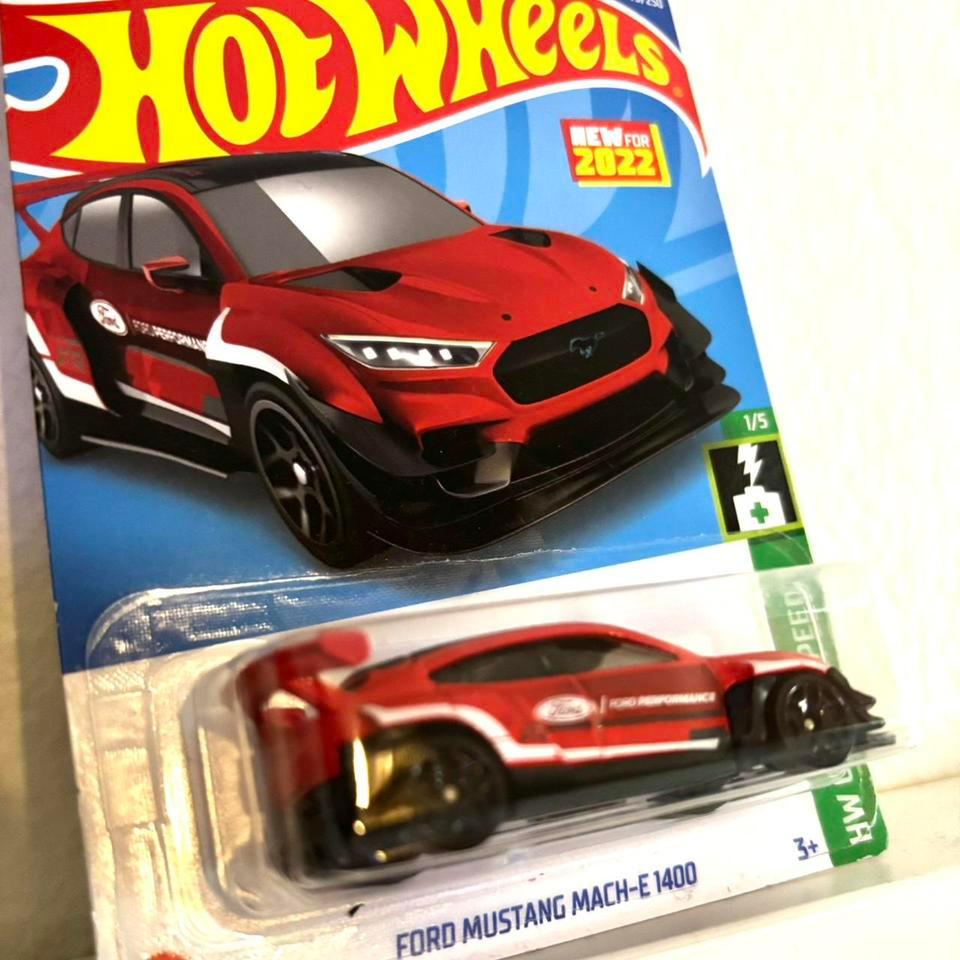 Hot Wheels Ford Mustang Mach E