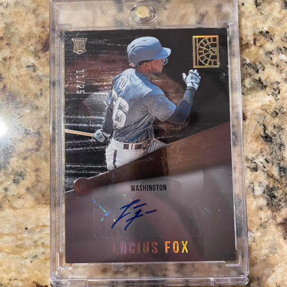 Lucius Fox Rookie Auto 25 Dc7a