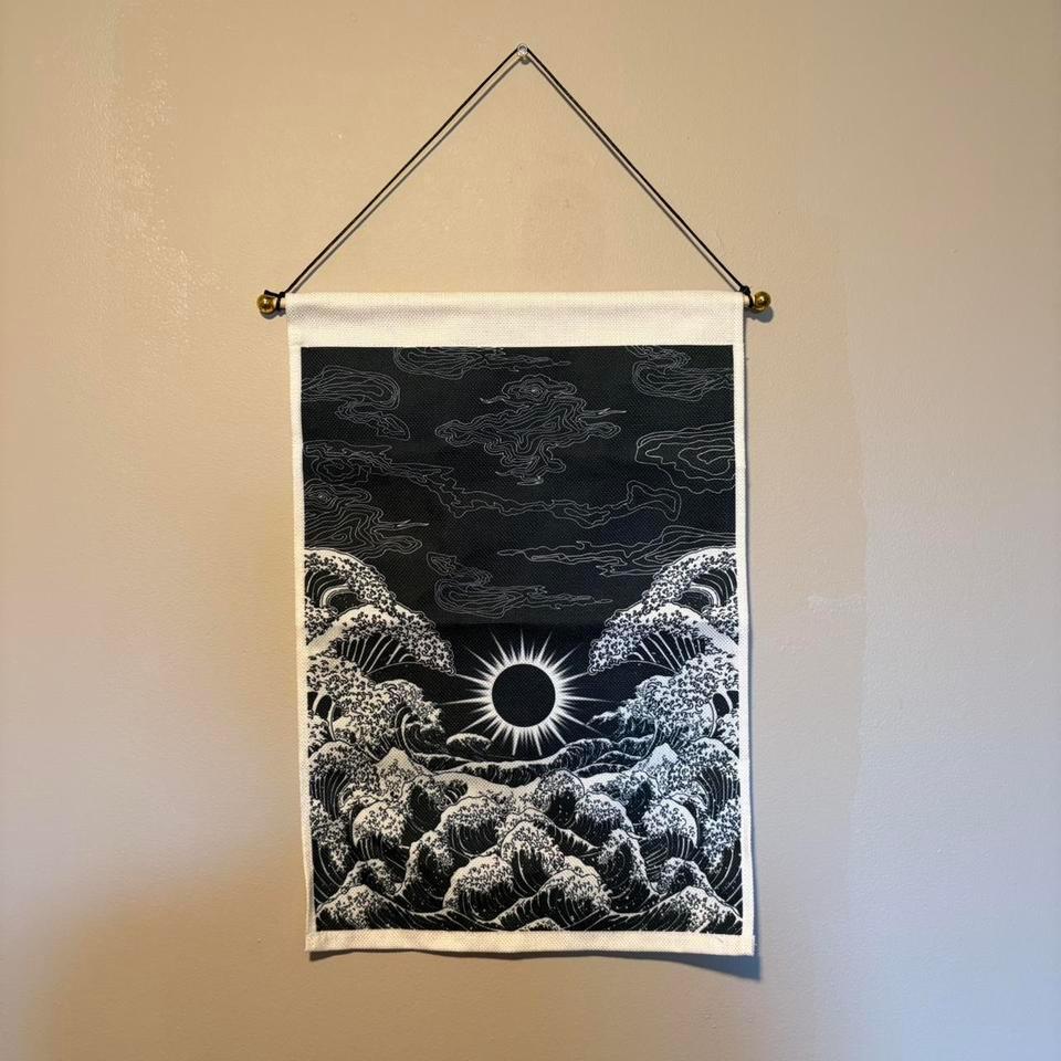 Black And White Sun Canvas 63e2