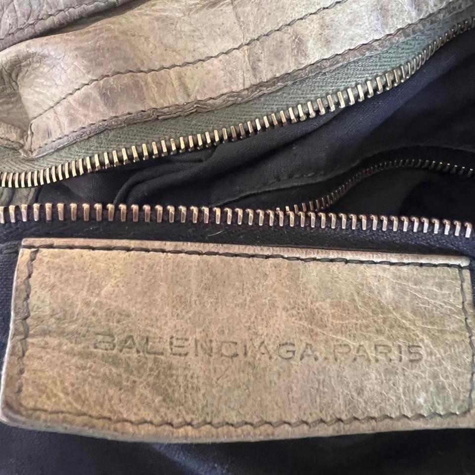 Balenciaga City Bag In Olive Eaef 3