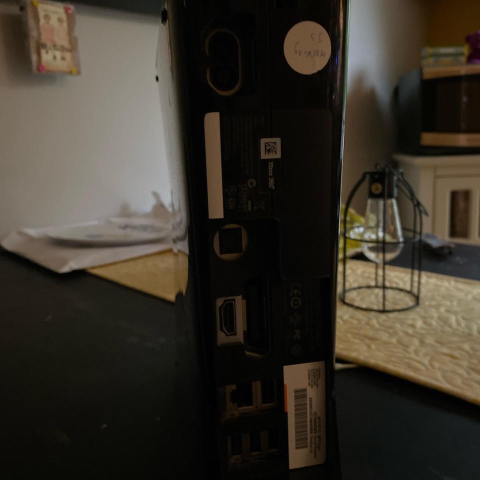 Black Xbox 360 Console Gaming 3