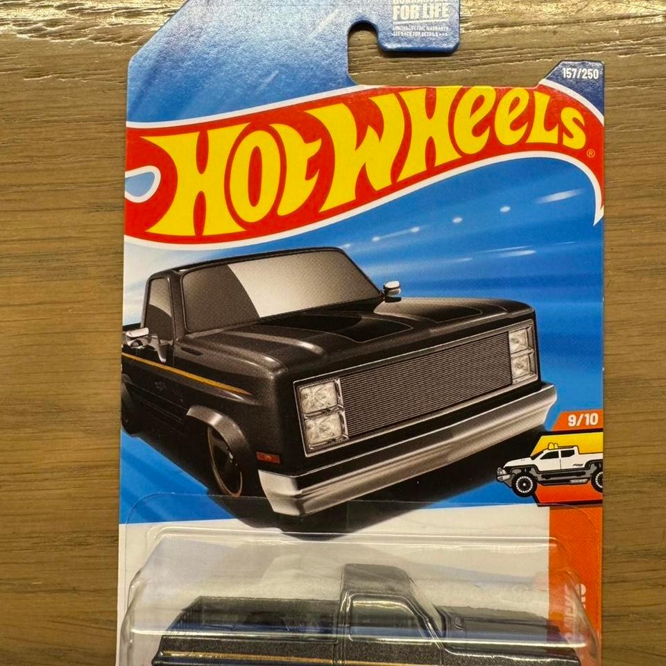 Hot Wheels Black 83 Chevy 4bf8