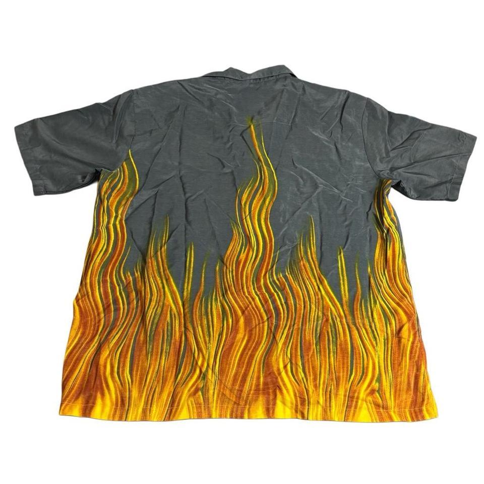 Pineapple Connection Grey Flame Button 19a4 3