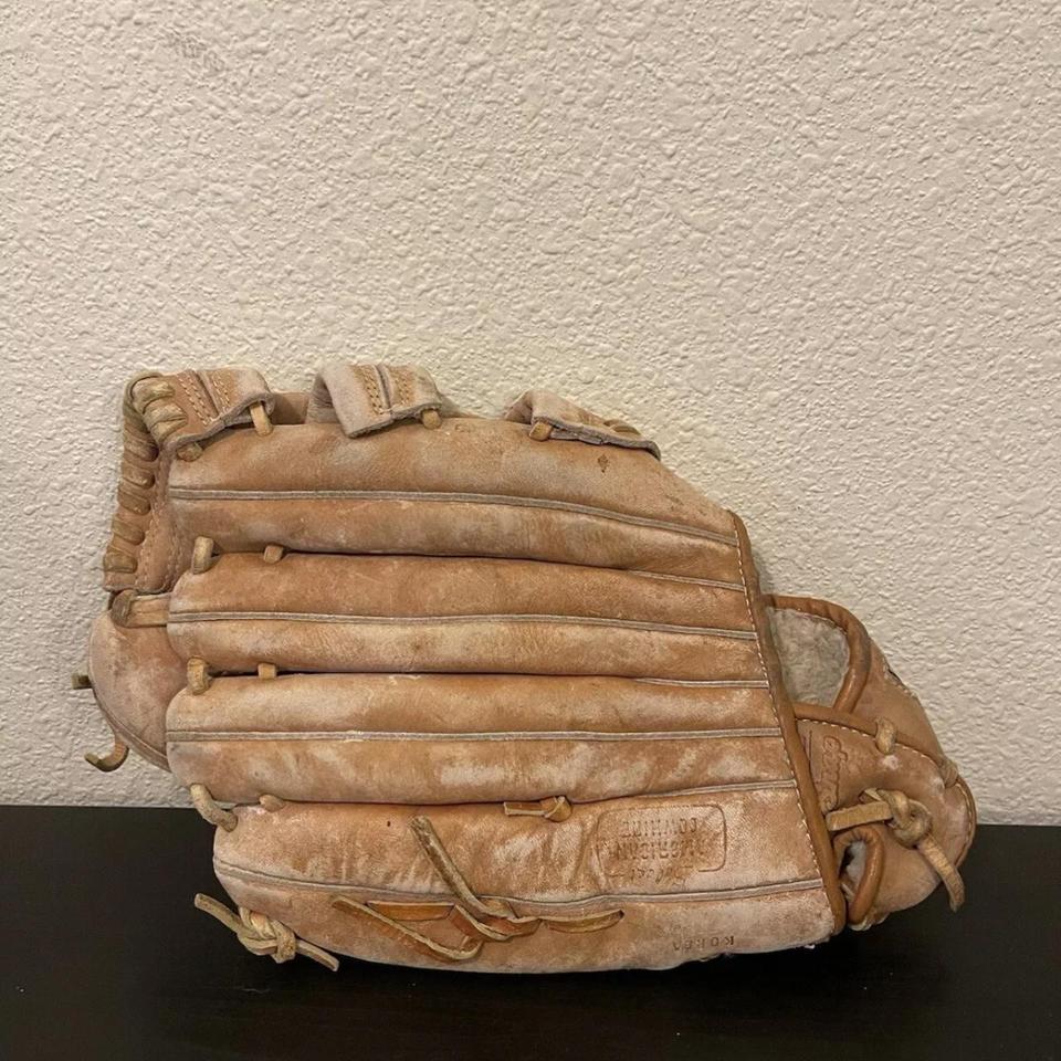 Wilson A2931 George Brett Signature 2