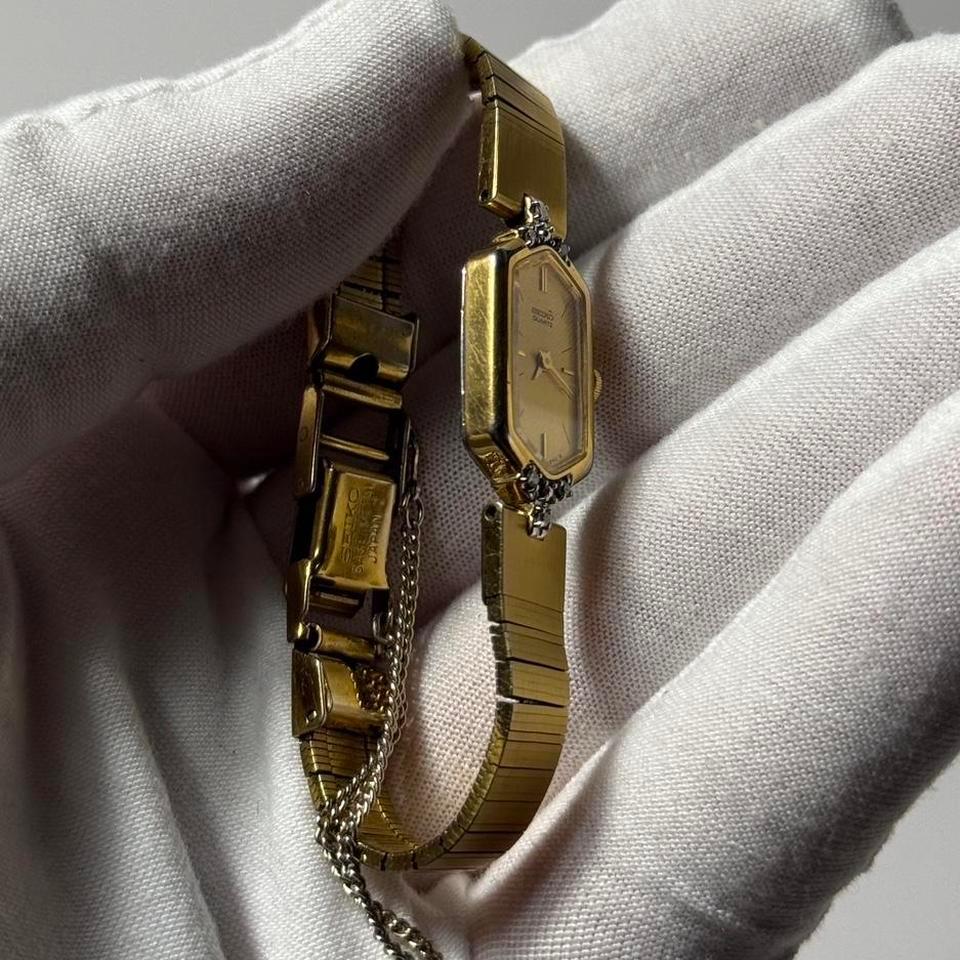 Vintage Womans Seiko Dainty Watch Ccb4 6
