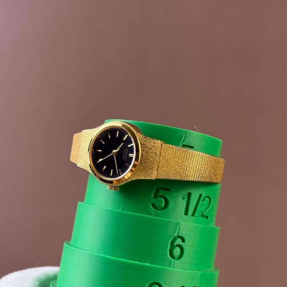 Vintage Womans Seiko Watch Gold Cf34 8