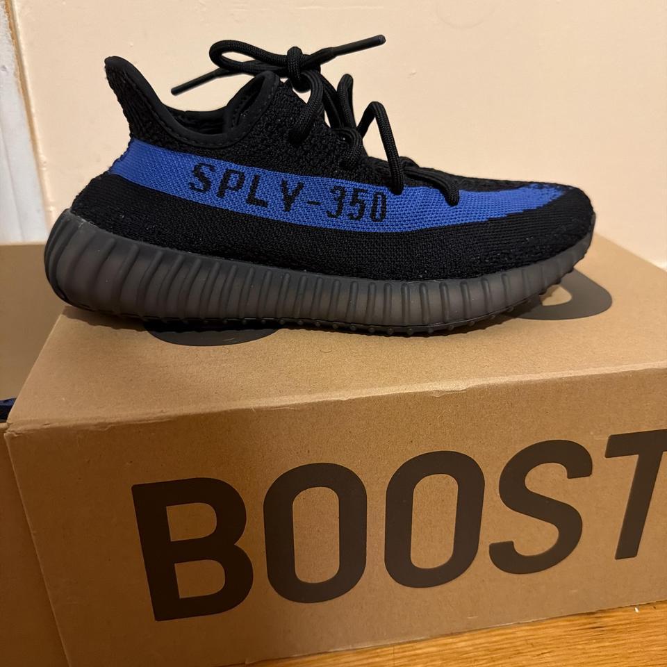 Yeezy Boost 350 V2 Blue D67a