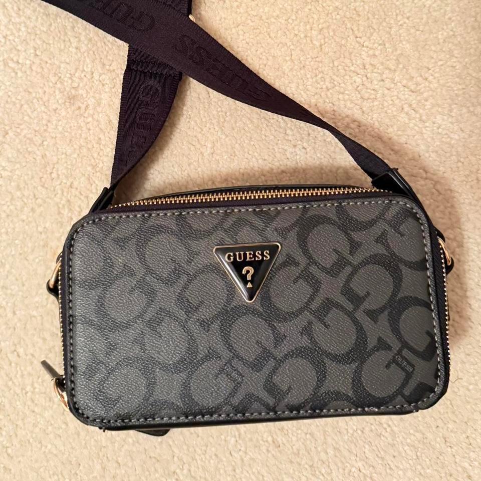 Guess Black Crossbody Bag With 071b
