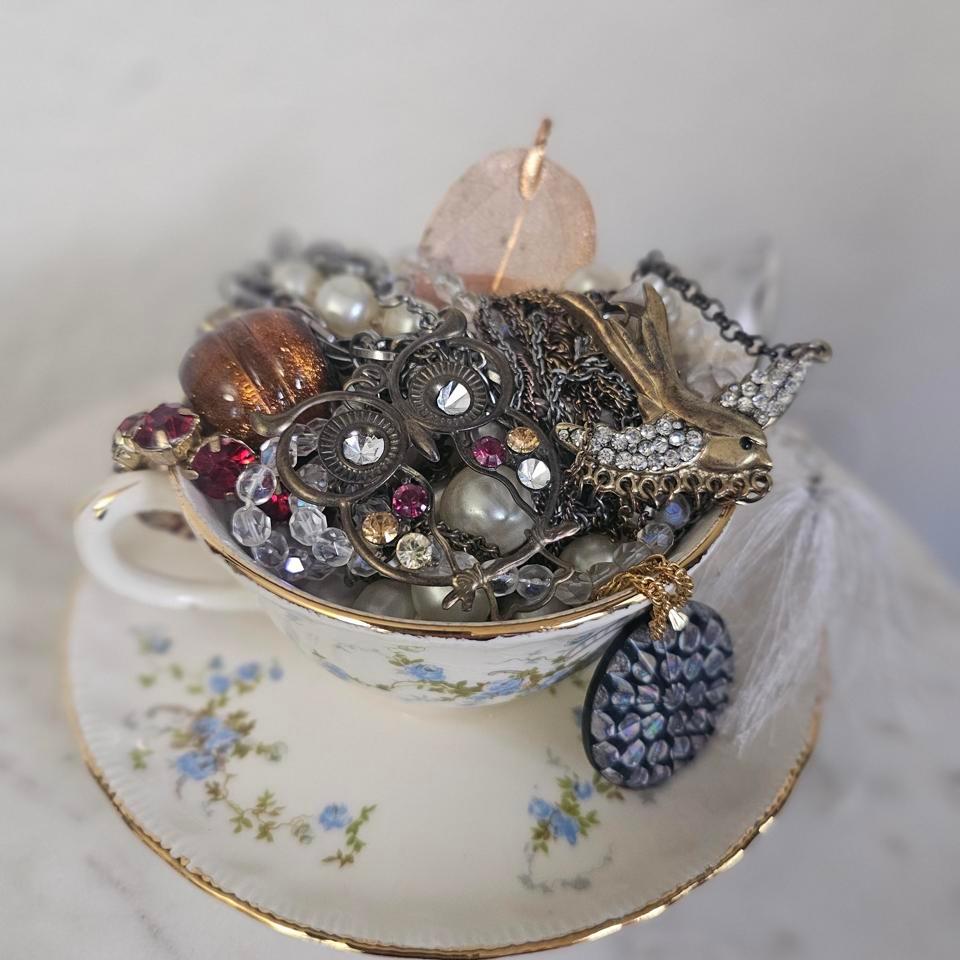 The Fairys Teacup Treasure 2