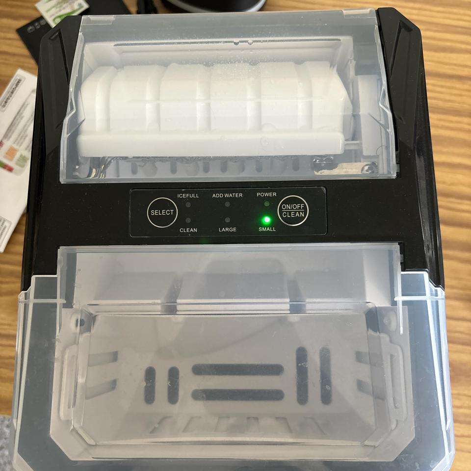 Black Ice Maker Like Brand 2