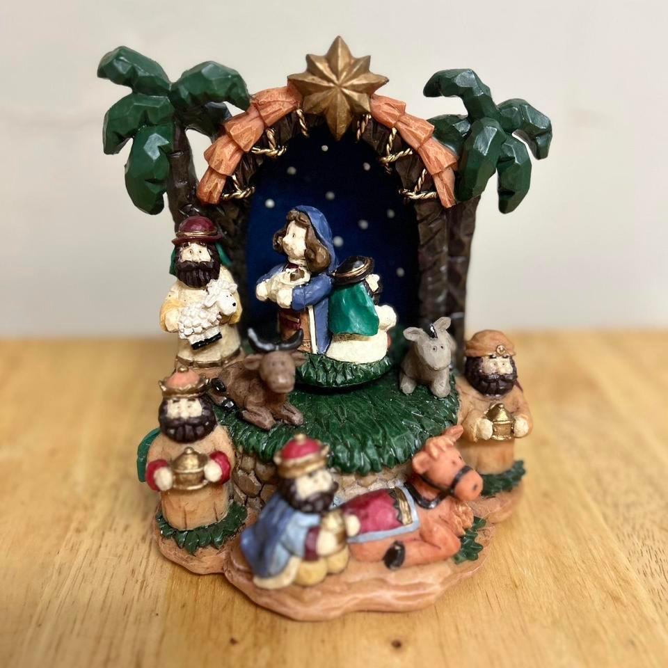 Sankyo Musical Nativity C642