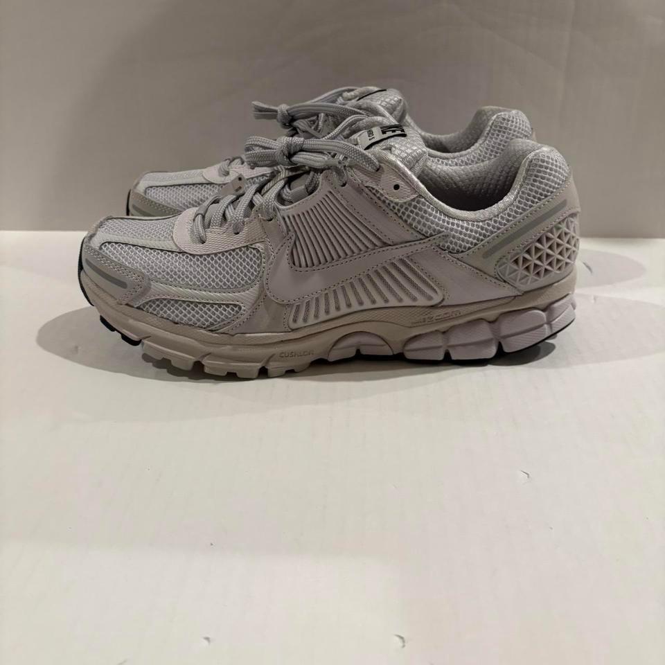 Nike Air Zoom Vomero 5 657f