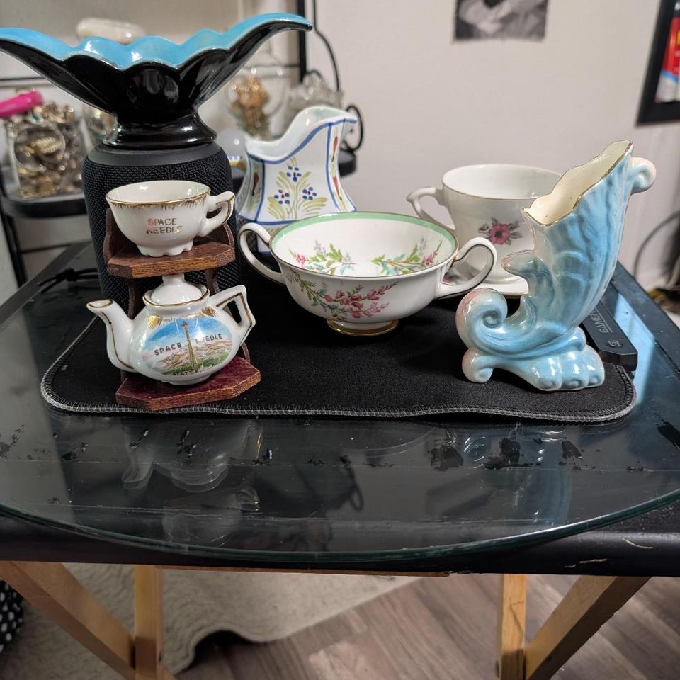 Vintage Porcelain Lotvery Prettymost Pieces 8665