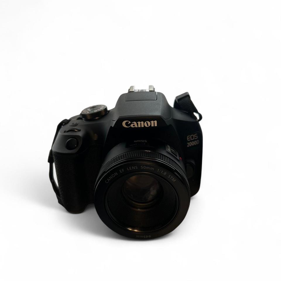 Canon Eos 2000d