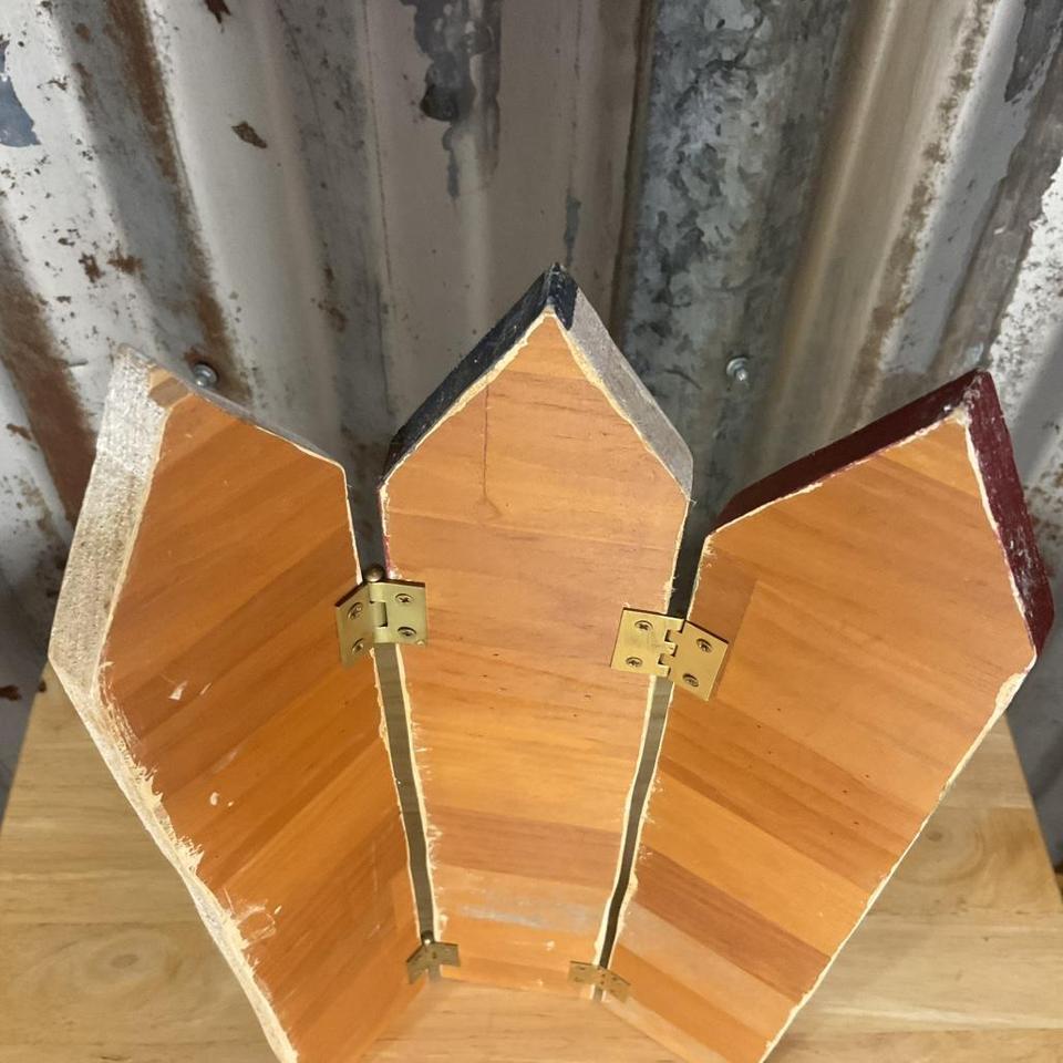Cottage Themed Mini Wood Picket 7