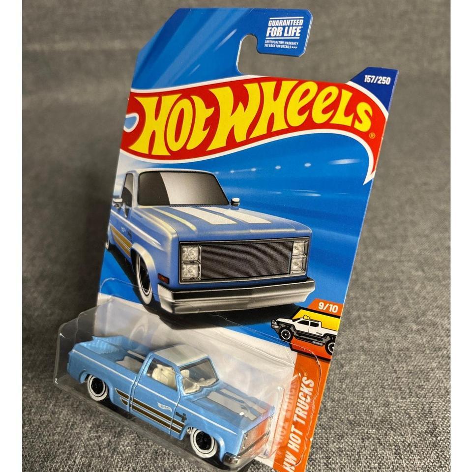 Hot Wheels 83 Chevy Silverado 2