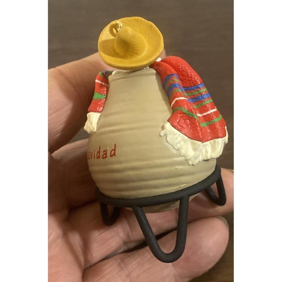1996 Hallmark Christmas Ornament Feliz 3c7e 5