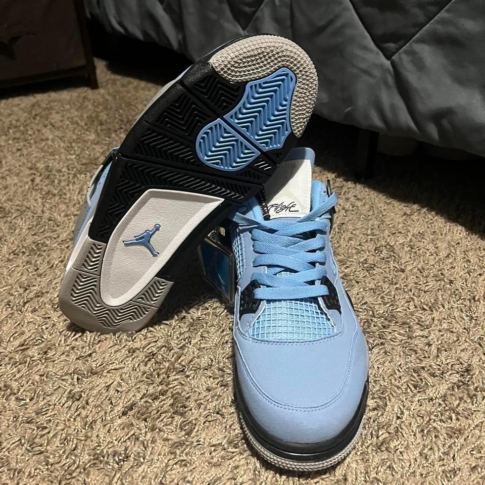 Jordan 4 University Blue Size A65c